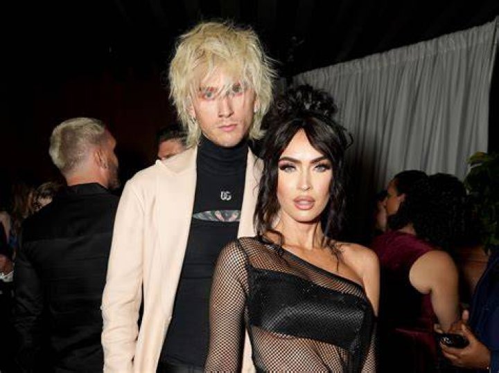 (L-R) Megan Fox and Machine Gun Kelly attend the Daily Front Row's Sixth Annual Fashion Los Angeles Awards on April 10, 2022 in Beverly Hills, Cali...