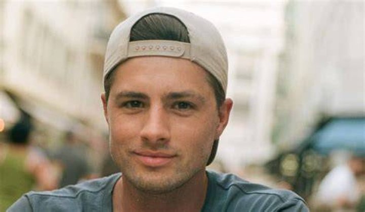 Travis Burns Travis Burns